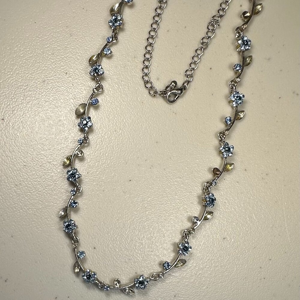 Silver Floral Necklace